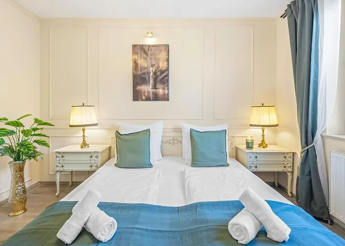 Ballroom - Parking Option - Netflix Apartamento *